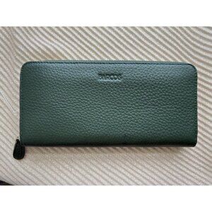 Barcos Hunter Green Leather Zippy Long Wallet